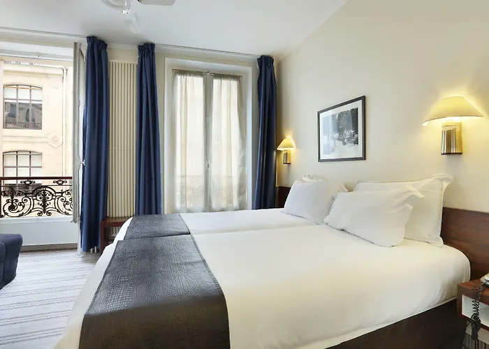 Hotel Du College De France 3*