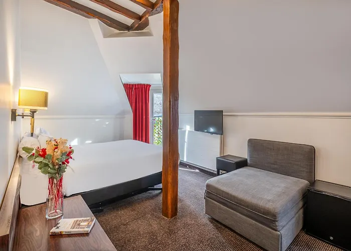 Hotel Du College De France París