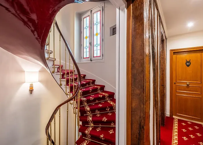 Hotel Du College De France